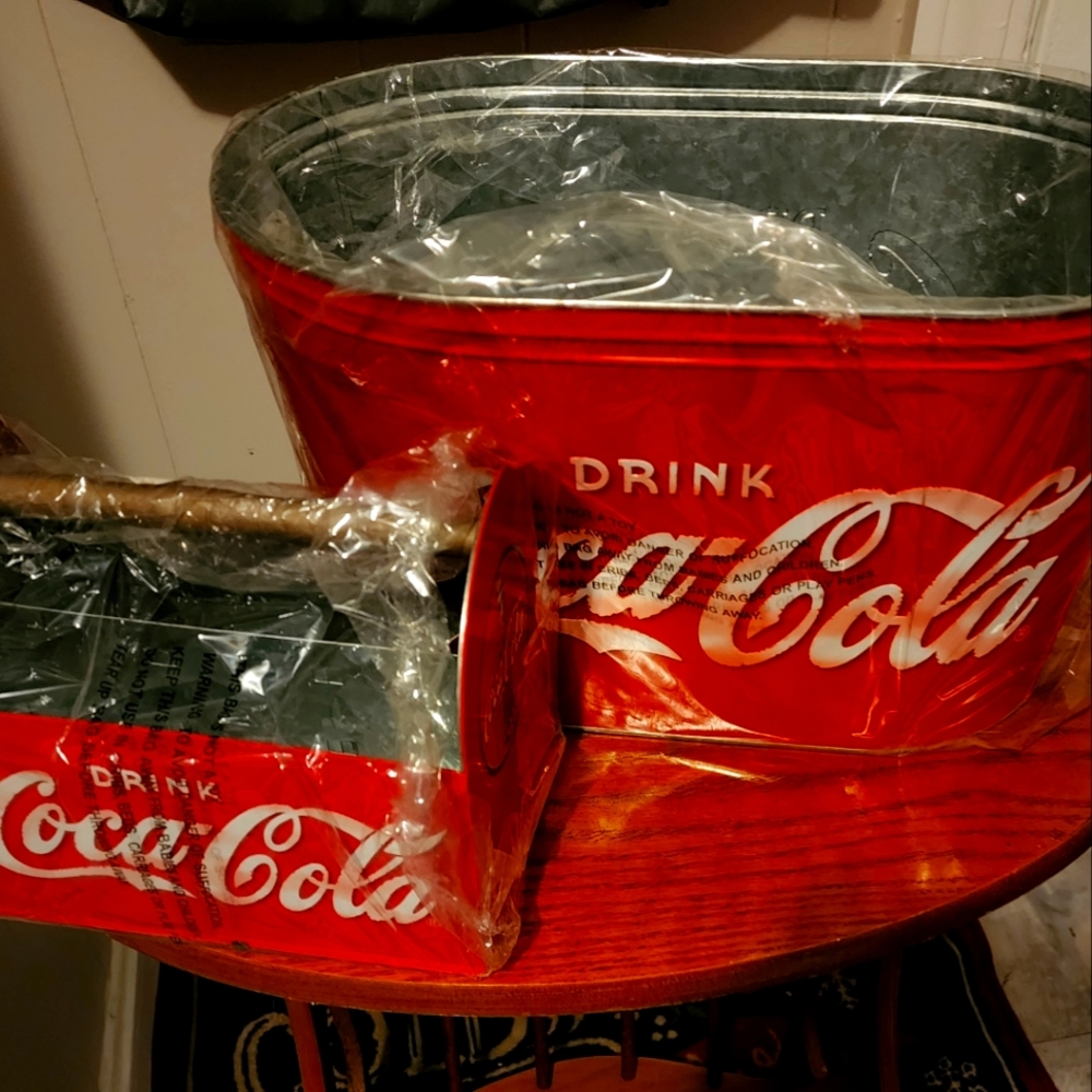 Vintage Coca-Cola Tins